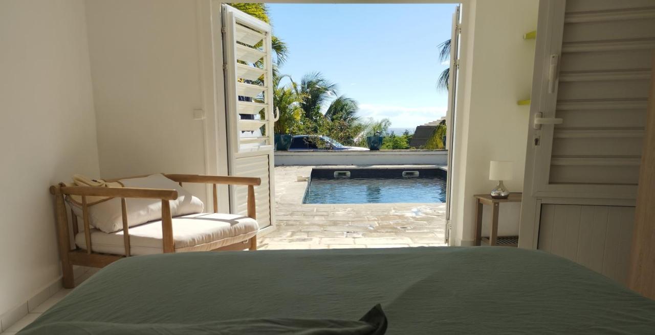Bas De Villa Vue Mer Avec Deux Chambres Grand-Bourg  Exteriör bild